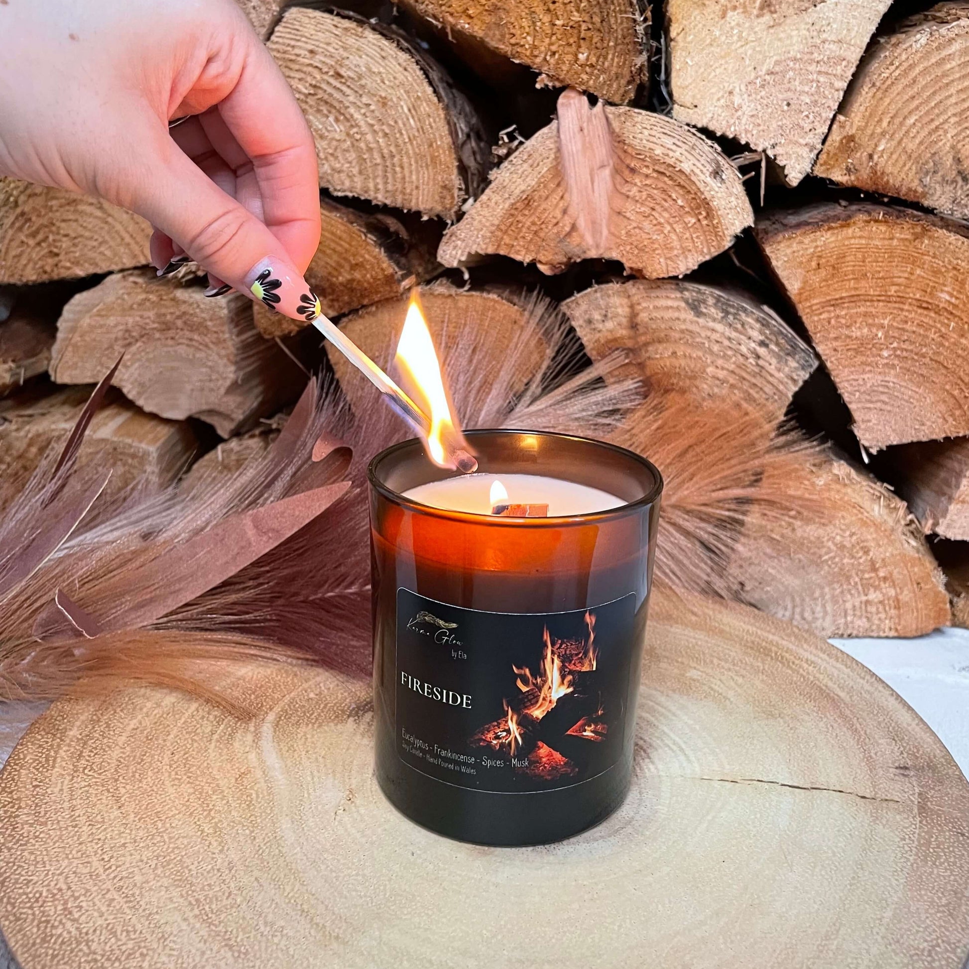 Wood wick candles in a medium 310CL amber jars. Arriving with a bamboo lid in a plastic free parcel.